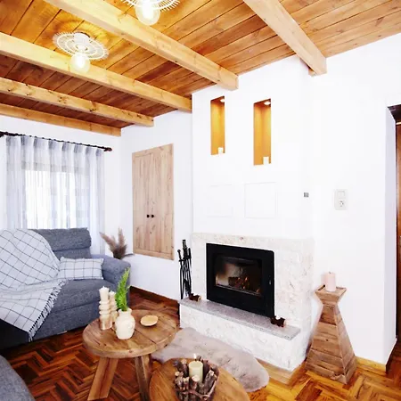 Oiti Mountain Apartments Pavliani Exterior photo